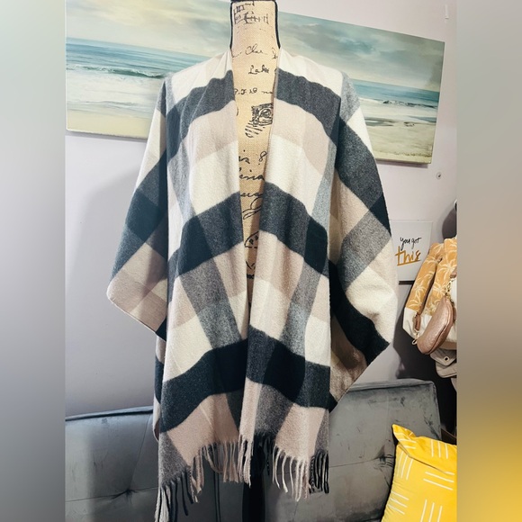 Style & Co. Color Block Poncho One Size - Picture 7 of 15